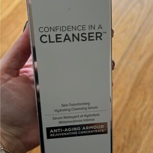 it confidence in a cleanser